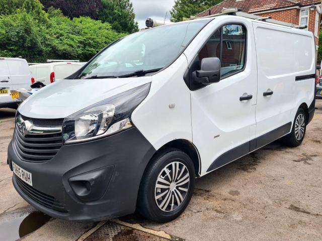 VAUXHALL VIVARO