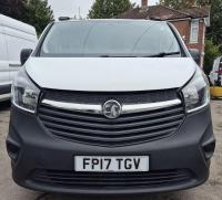 VAUXHALL VIVARO