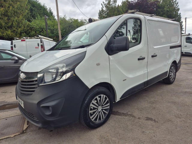 VAUXHALL VIVARO