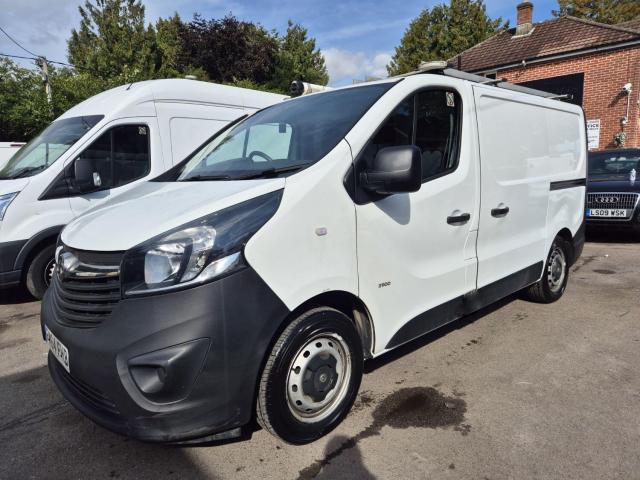VAUXHALL VIVARO