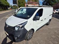 VAUXHALL VIVARO