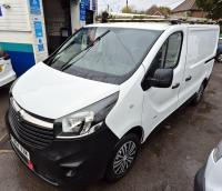 VAUXHALL VIVARO