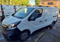 VAUXHALL VIVARO
