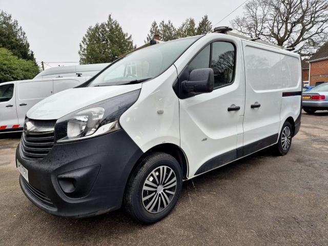 VAUXHALL VIVARO