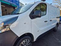 VAUXHALL VIVARO