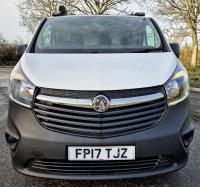 VAUXHALL VIVARO