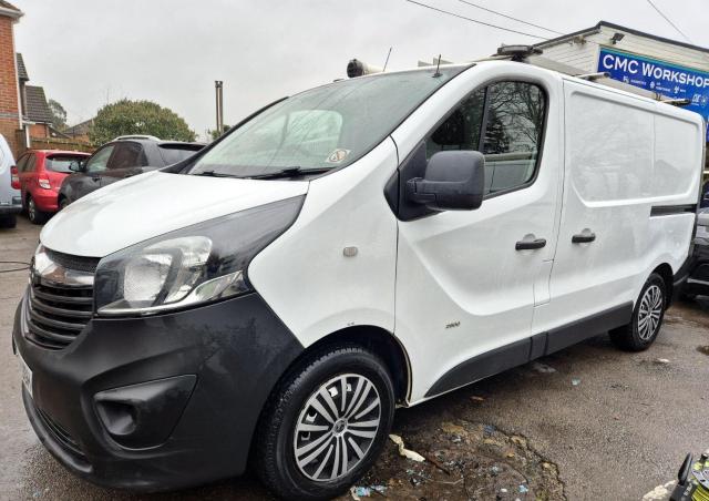 VAUXHALL VIVARO