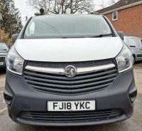 VAUXHALL VIVARO