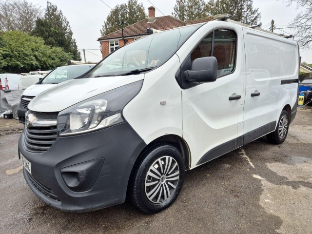 VAUXHALL VIVARO