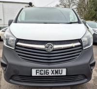 VAUXHALL VIVARO