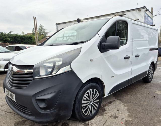 VAUXHALL VIVARO