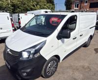 VAUXHALL VIVARO