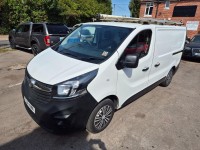 VAUXHALL VIVARO