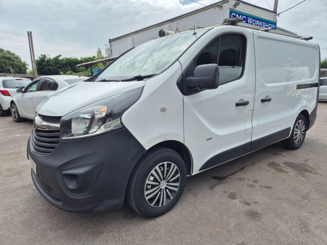 VAUXHALL VIVARO