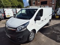 VAUXHALL VIVARO