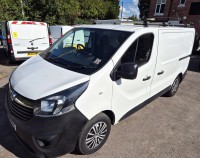 VAUXHALL VIVARO