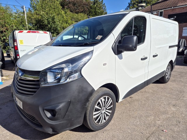 VAUXHALL VIVARO