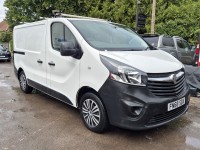 VAUXHALL VIVARO
