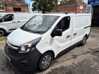 VAUXHALL VIVARO