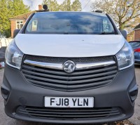 VAUXHALL VIVARO