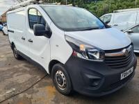 VAUXHALL VIVARO