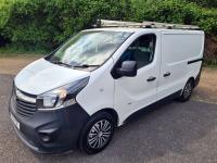 VAUXHALL VIVARO