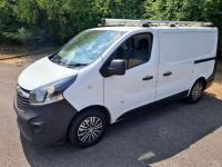 VAUXHALL VIVARO