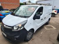 VAUXHALL VIVARO