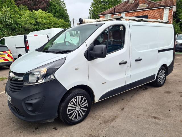 VAUXHALL VIVARO