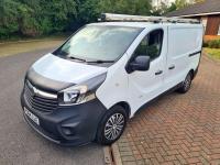 VAUXHALL VIVARO