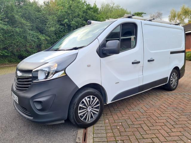 VAUXHALL VIVARO
