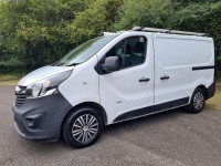 VAUXHALL VIVARO