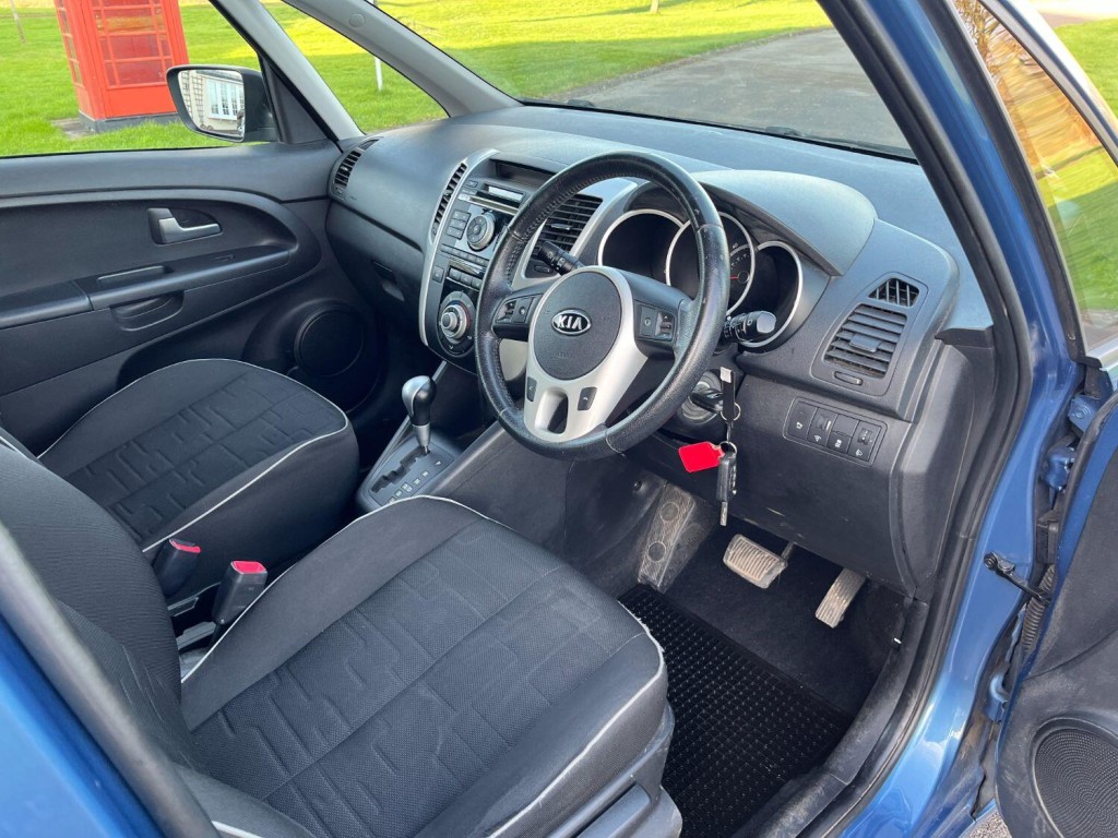 KIA VENGA