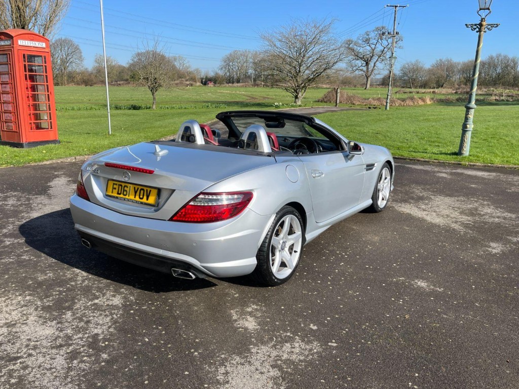 View MERCEDES-BENZ SLK 1.8 SLK250 BlueEfficiency AMG Sport Edition 125 