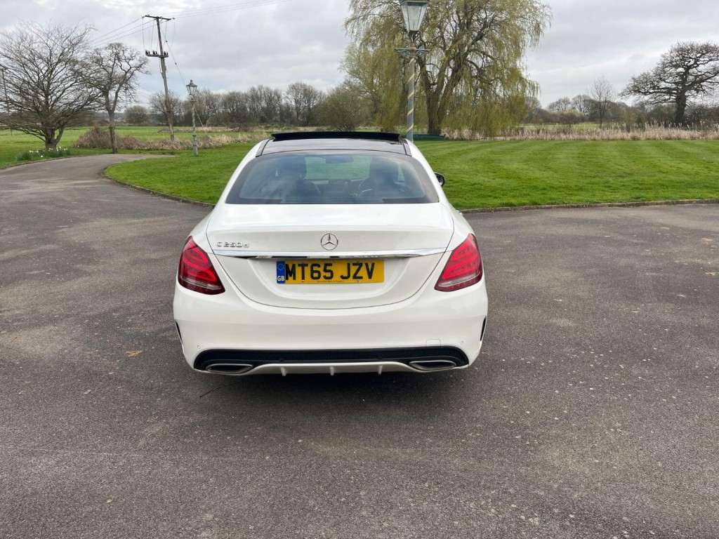 MERCEDES-BENZ C CLASS