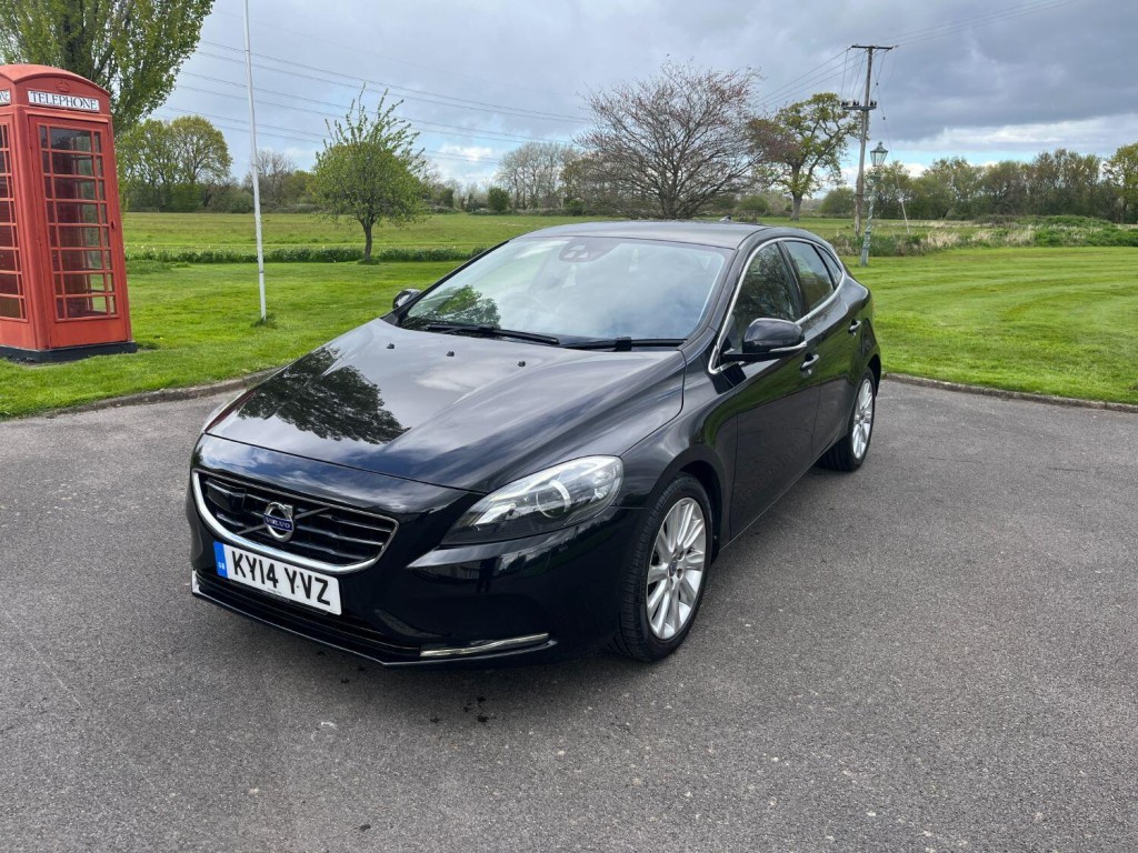 View VOLVO V40 1.6 D2 SE Lux Nav