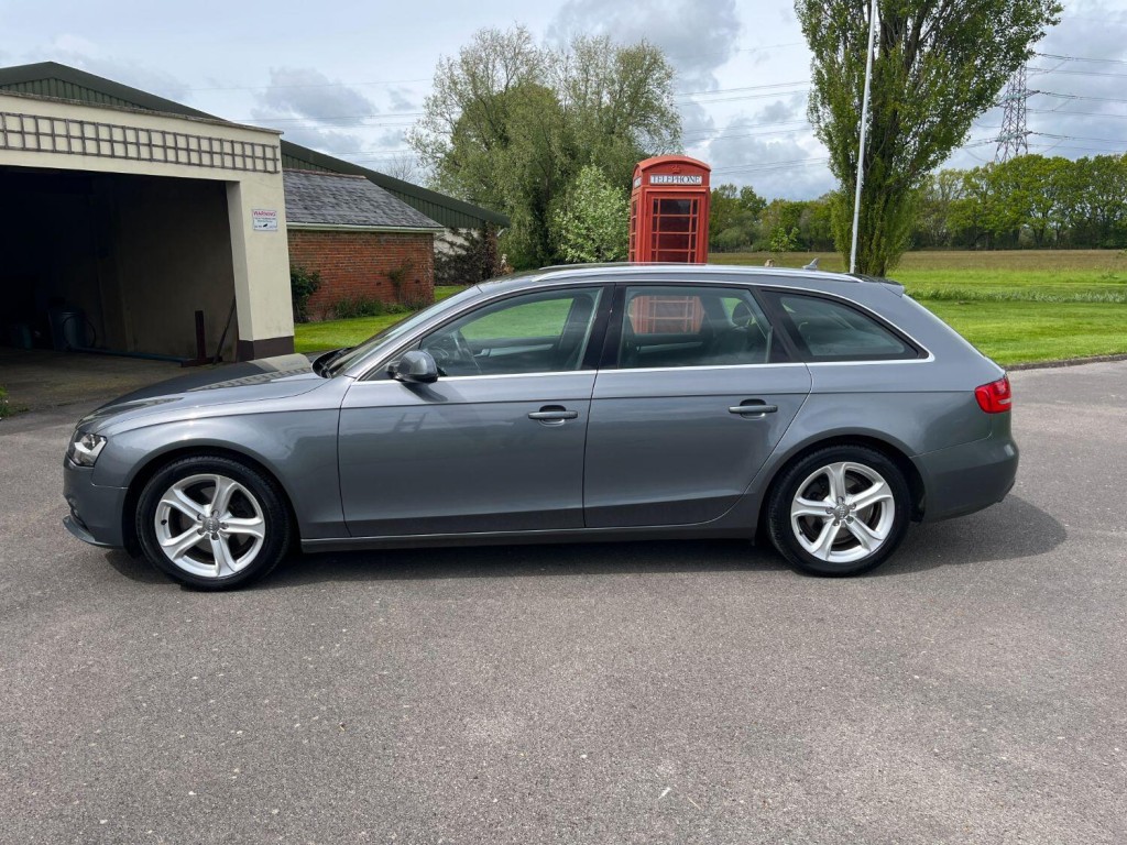 View AUDI A4 AVANT 2.0 TDIe SE Technik
