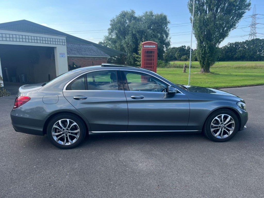 MERCEDES-BENZ C CLASS