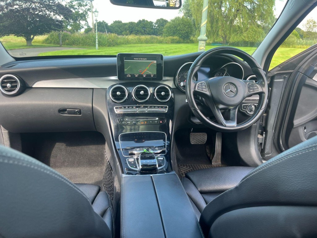 MERCEDES-BENZ C CLASS