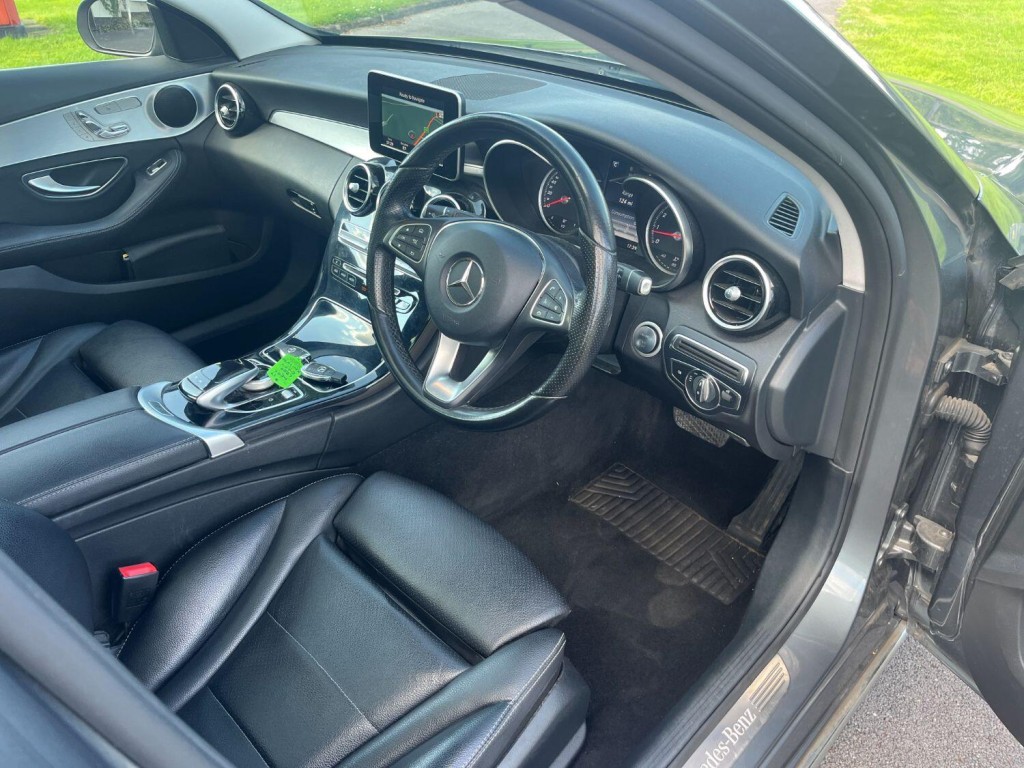 MERCEDES-BENZ C CLASS