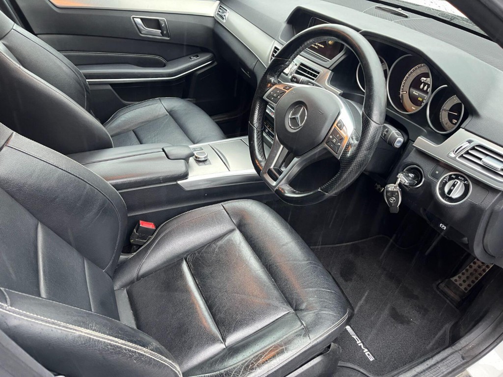 MERCEDES-BENZ E CLASS