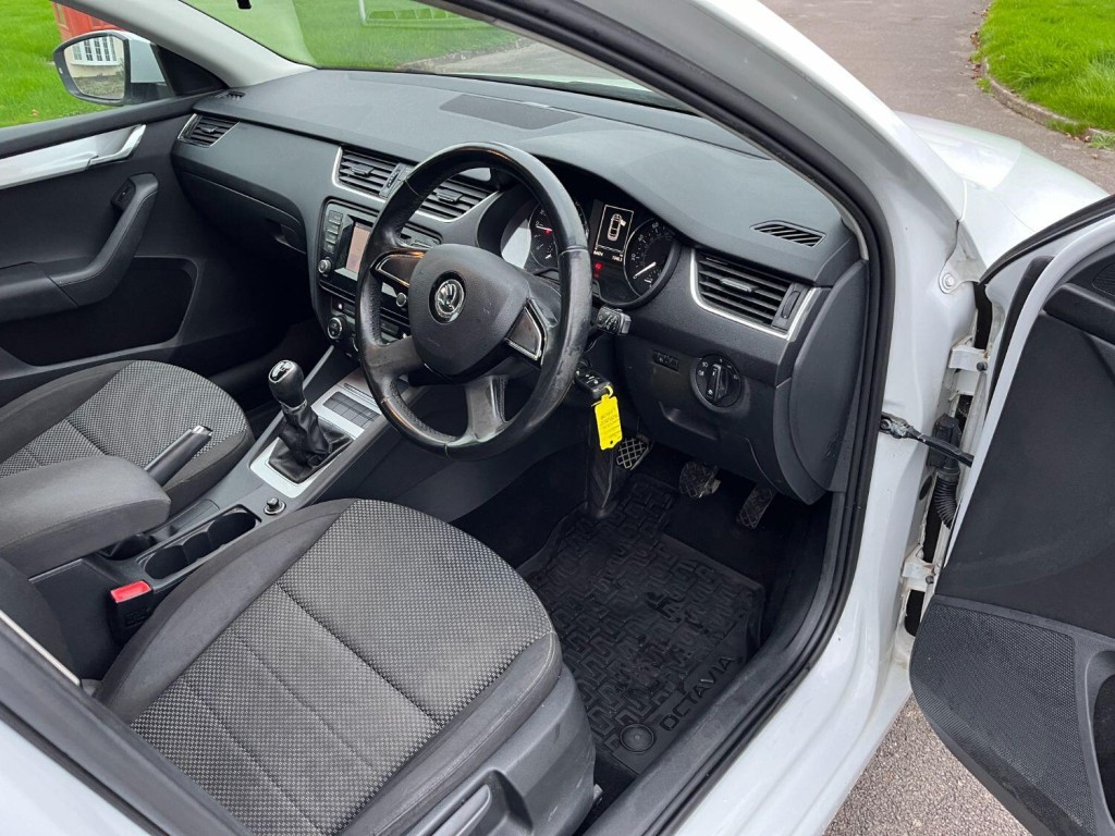 SKODA OCTAVIA