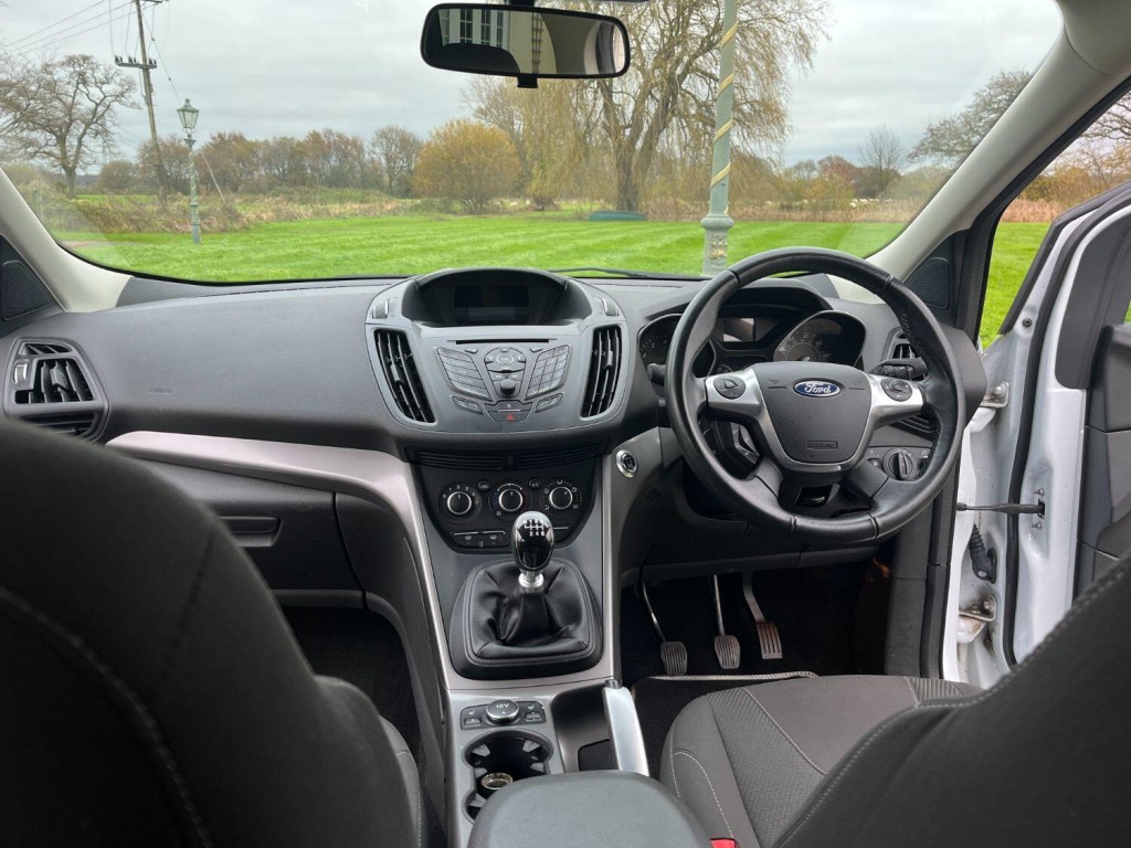 FORD KUGA