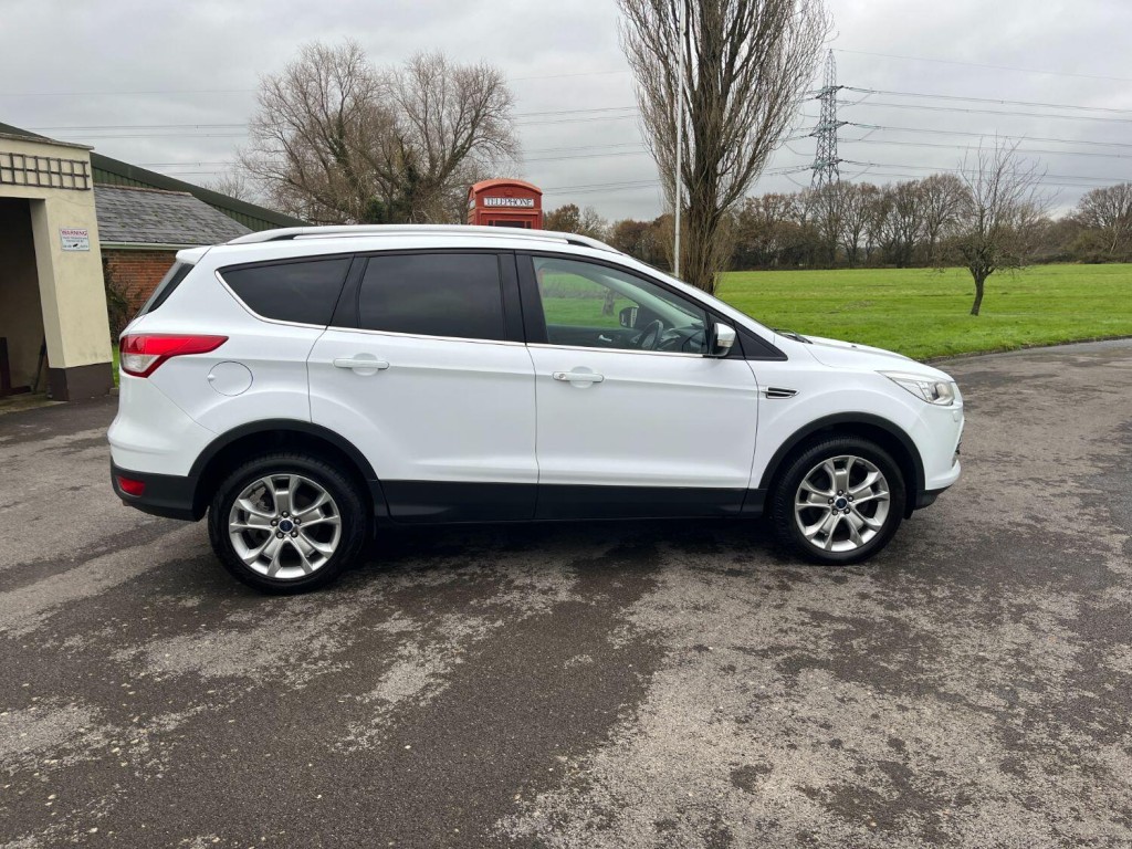 FORD KUGA