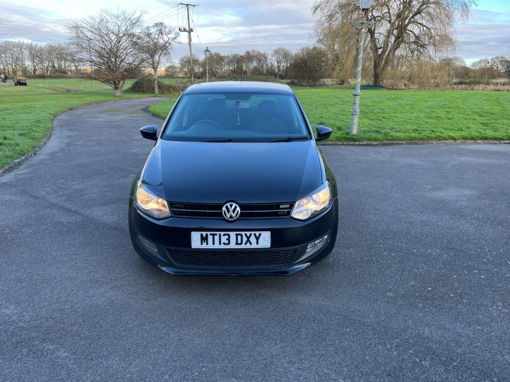 VOLKSWAGEN POLO