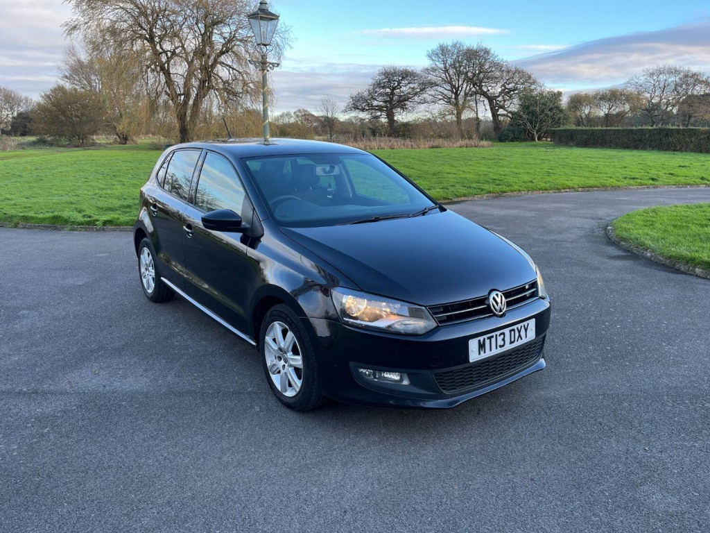 VOLKSWAGEN POLO