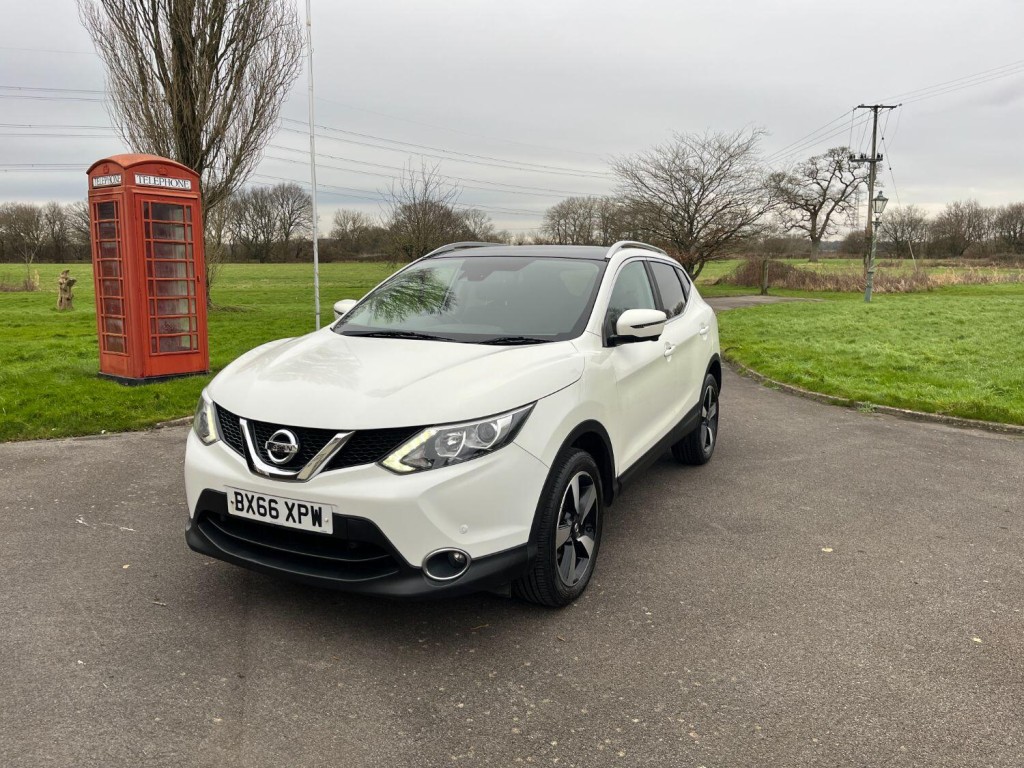 View NISSAN QASHQAI 1.5 dCi N-Connecta