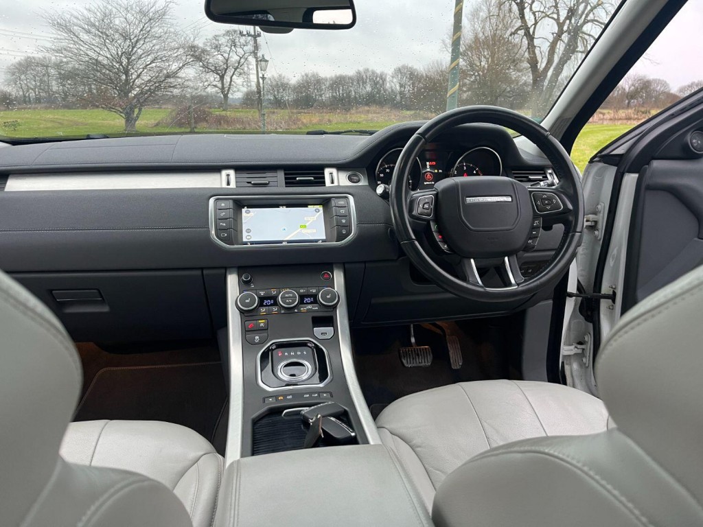 LAND ROVER RANGE ROVER EVOQUE