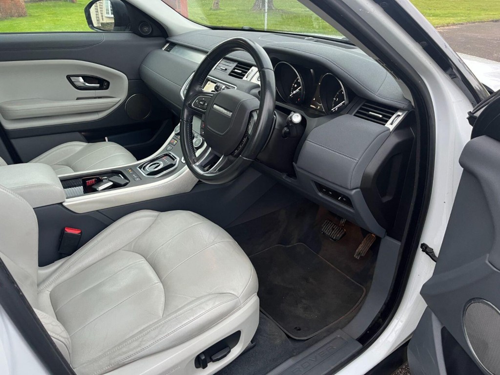 LAND ROVER RANGE ROVER EVOQUE