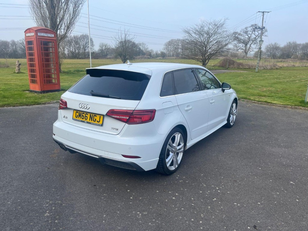 View AUDI A3 1.4 TFSI CoD S line